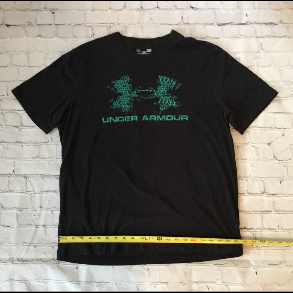 Under Armour T Shirt
